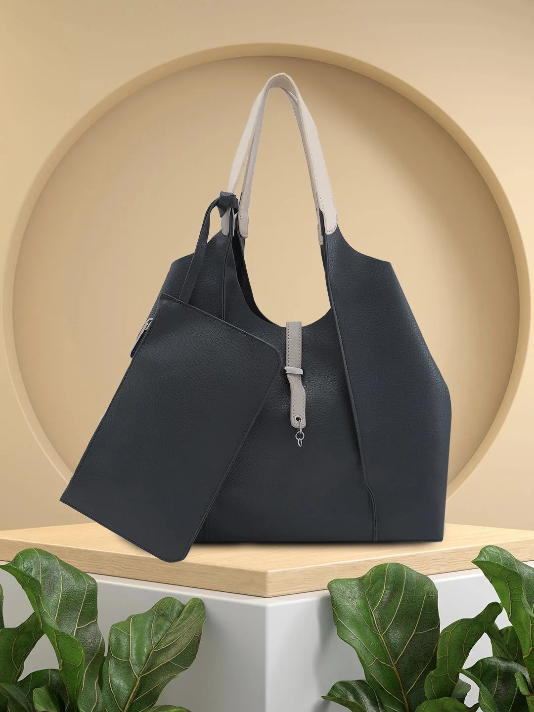 Caprese Tiera Hobo Large Black