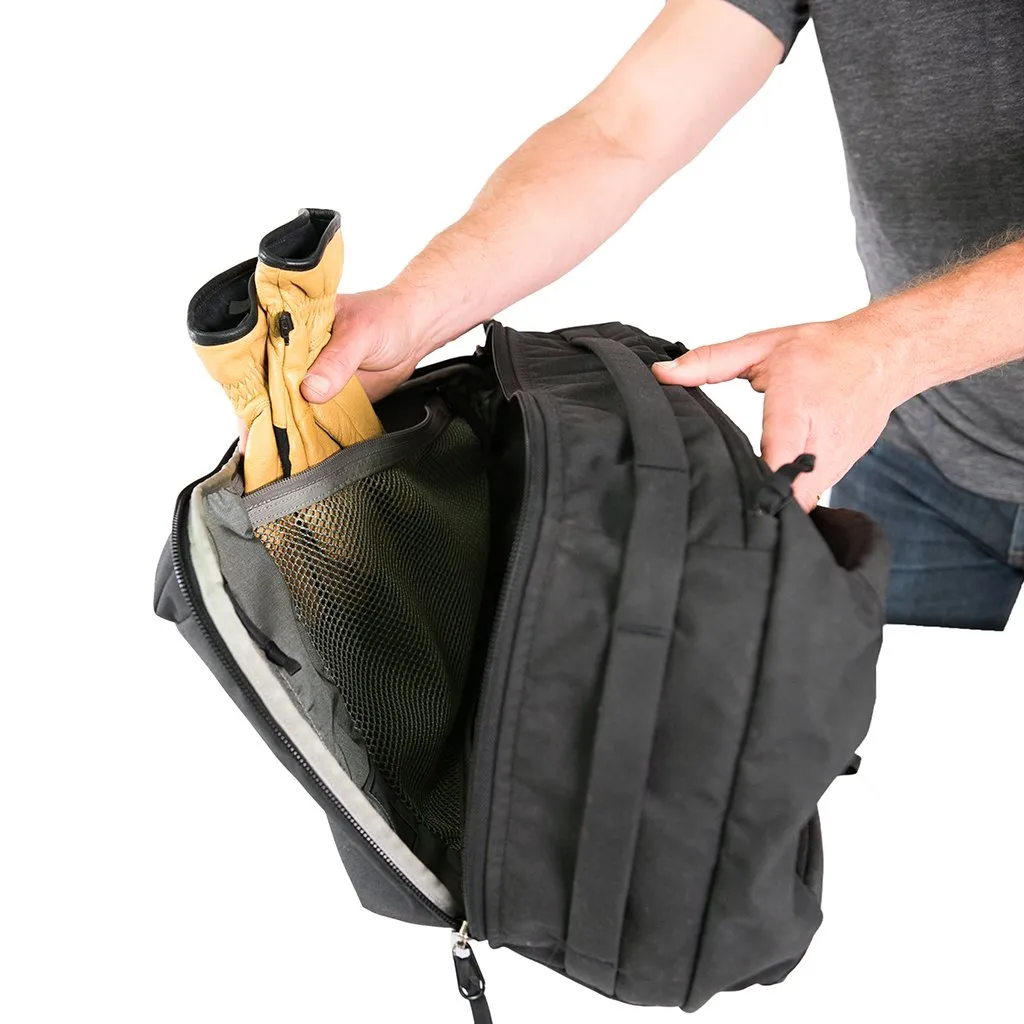 Civic Panel Loader 24L