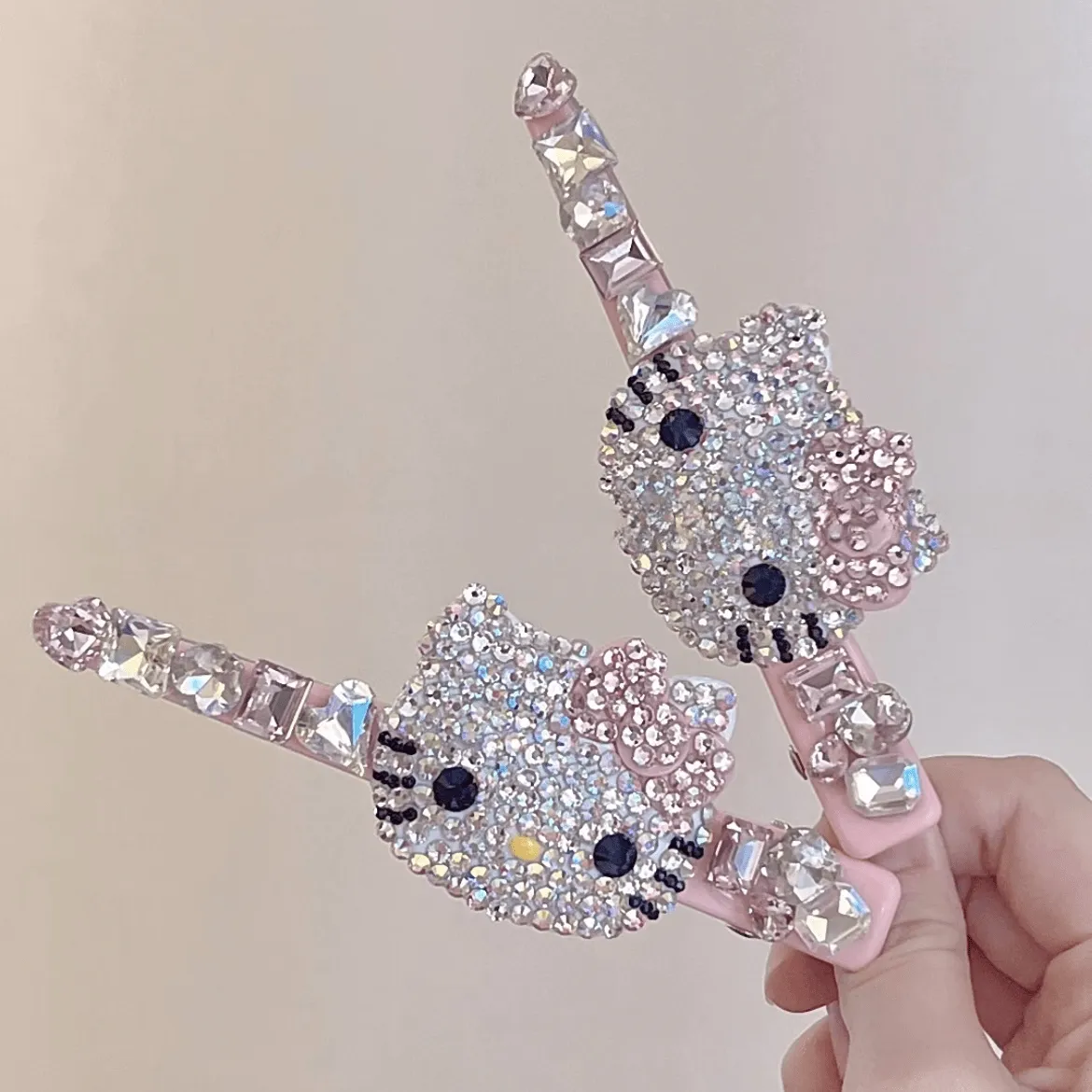 Sparkling Kitty Rhinestone Hair Clip